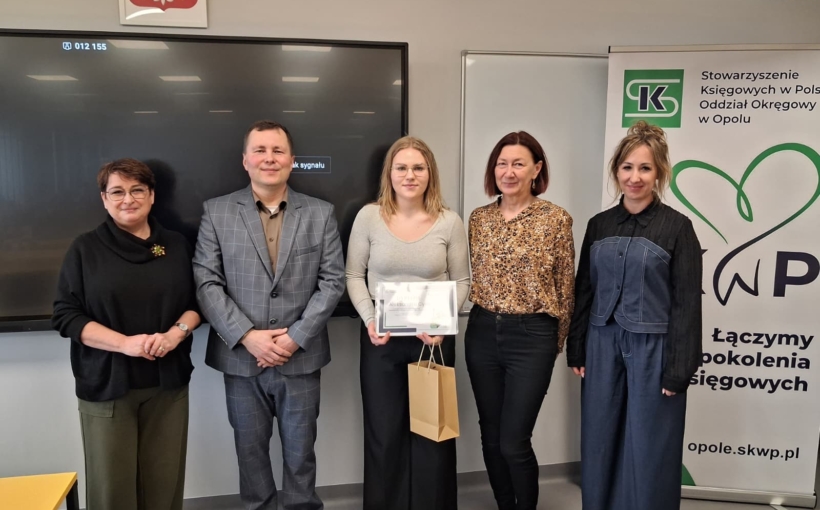 Spotkanie z uczniami klas technikum rachunkowości z BCU Ekonomia i rachunkowość w Strzelcach Opolskich